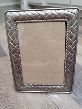 Fetco Photo Frame 5x7 Picture Basketweave APattern Brushed Brass